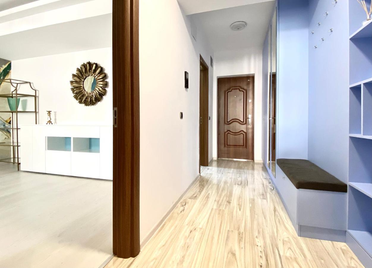 Coquette Apartment Brasov Luaran gambar