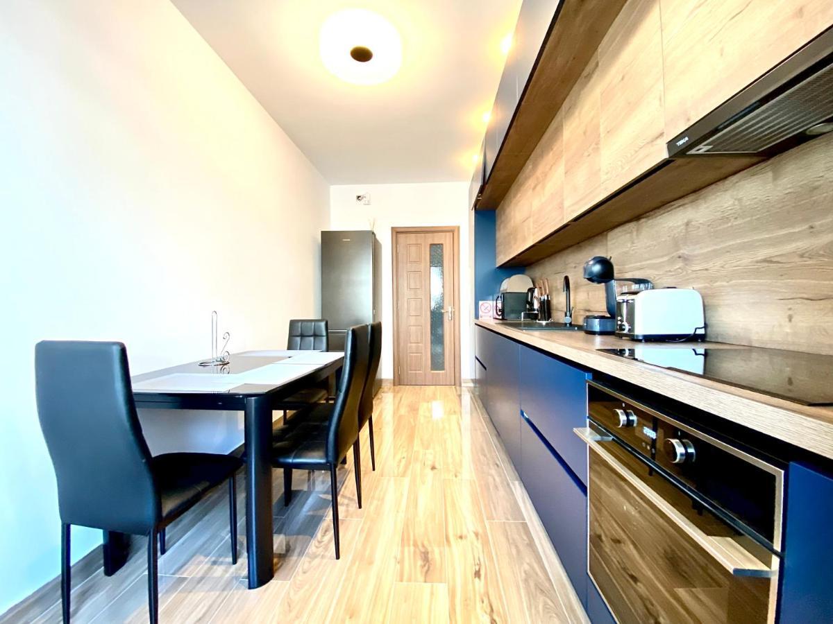 Coquette Apartment Brasov Luaran gambar