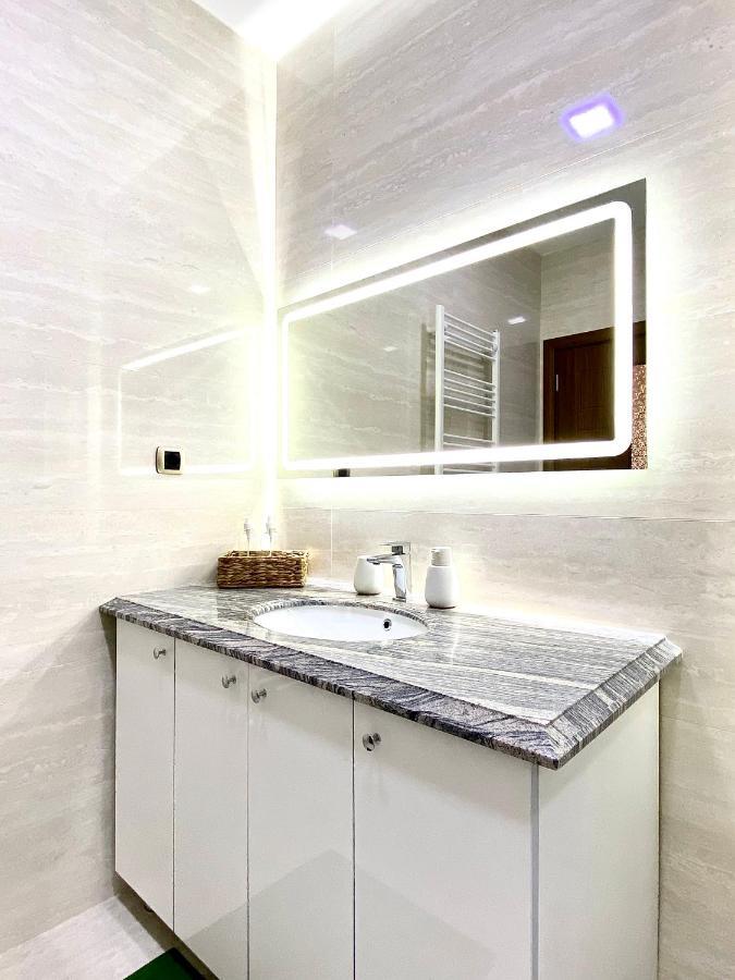 Coquette Apartment Brasov Luaran gambar