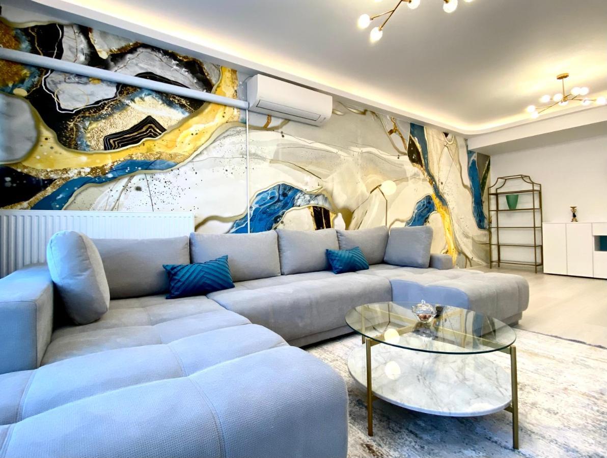 Coquette Apartment Brasov Luaran gambar