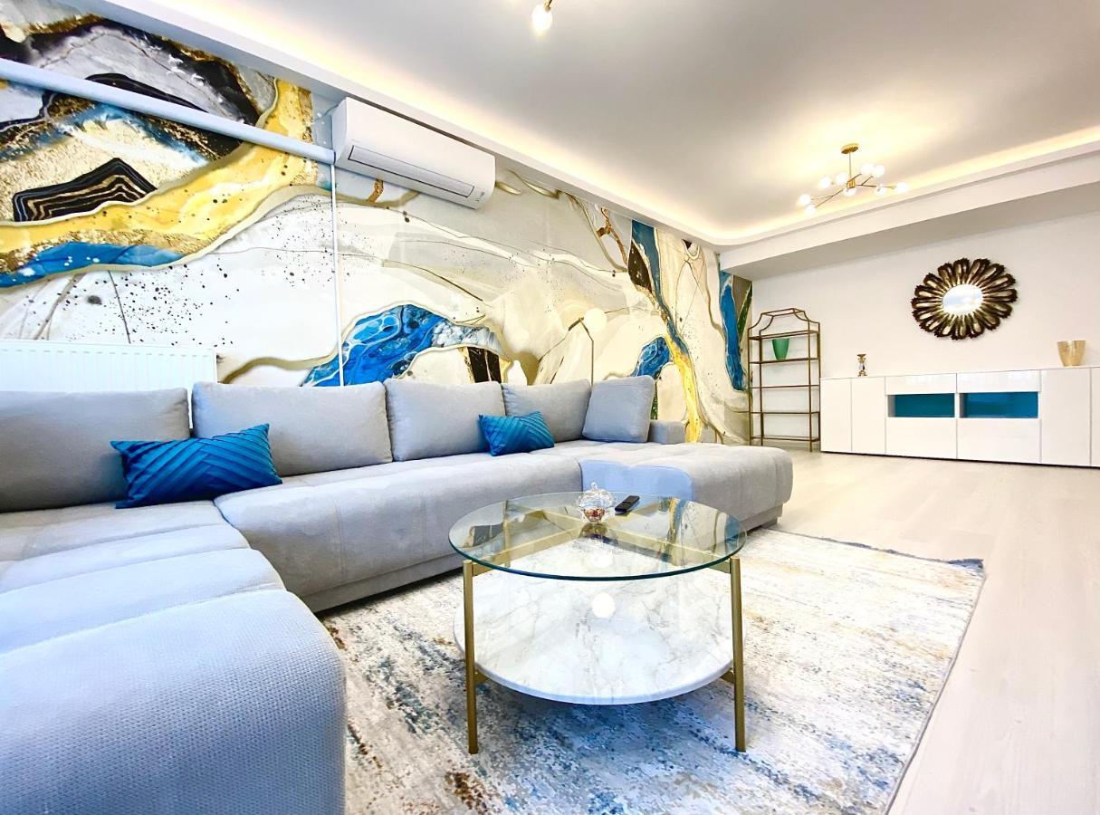 Coquette Apartment Brasov Luaran gambar