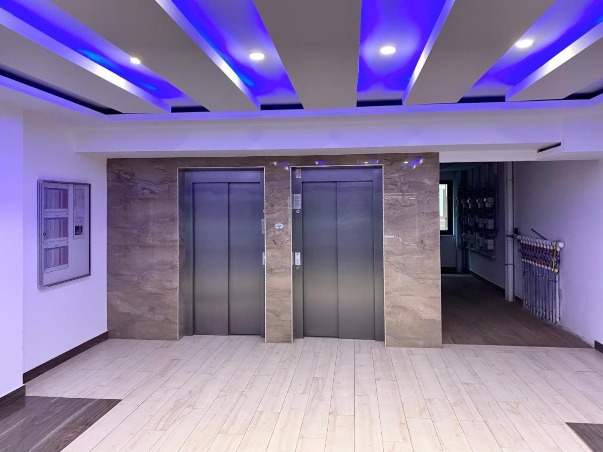 Coquette Apartment Brasov Luaran gambar