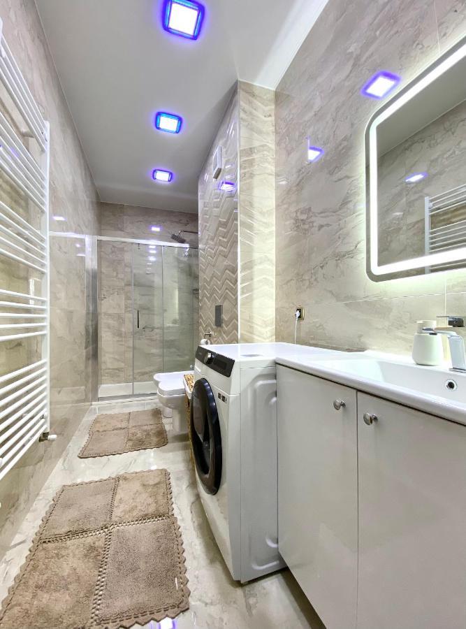 Coquette Apartment Brasov Luaran gambar