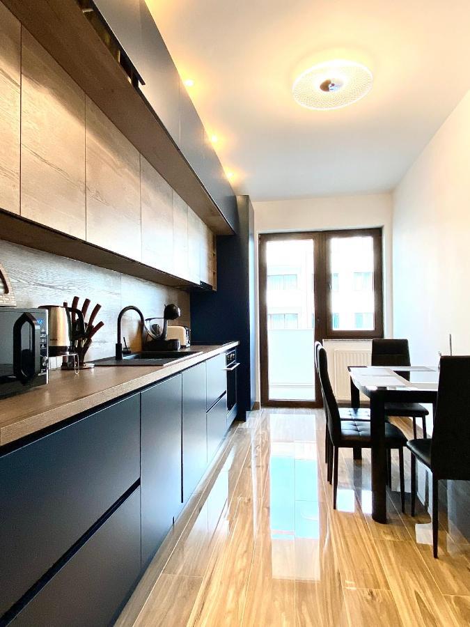 Coquette Apartment Brasov Luaran gambar