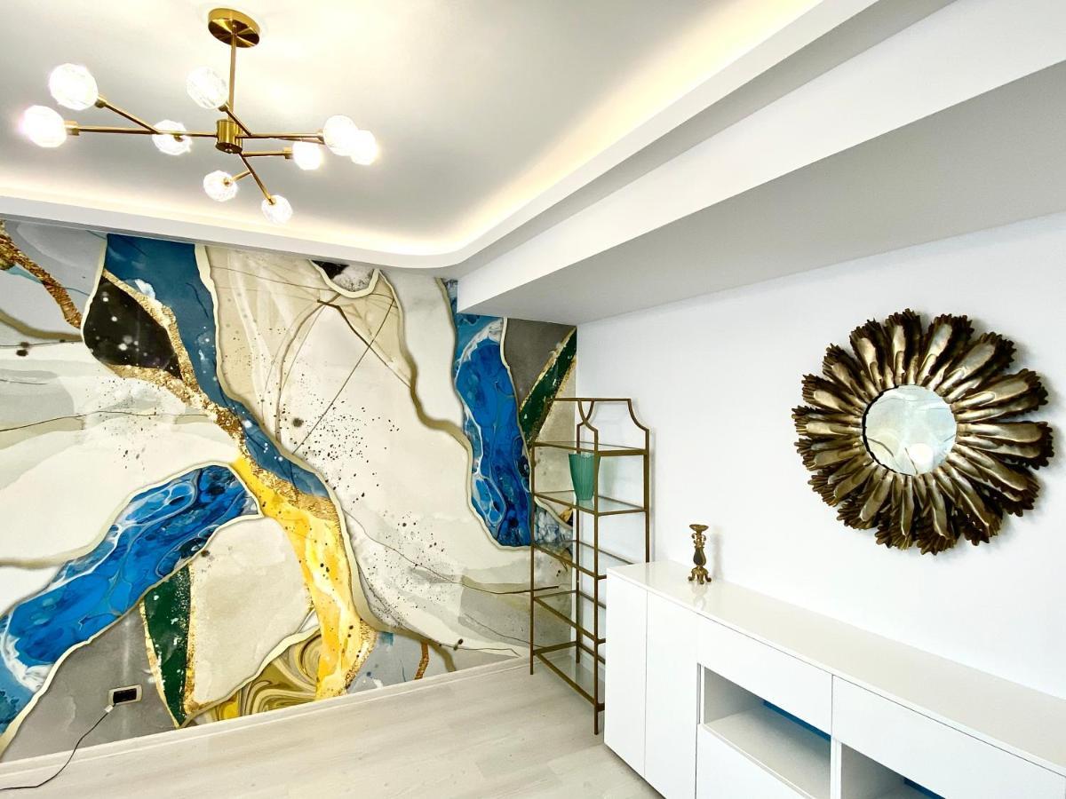 Coquette Apartment Brasov Luaran gambar