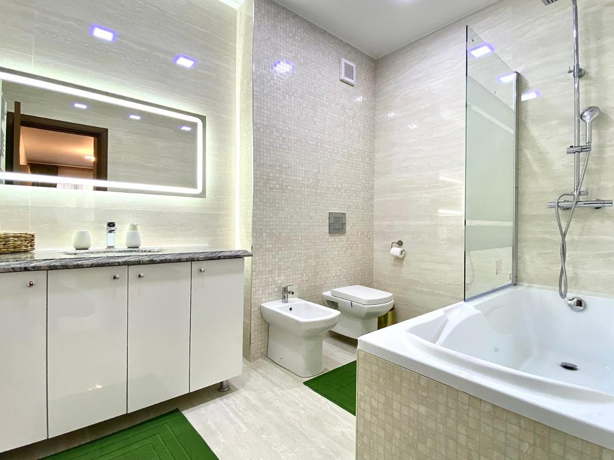 Coquette Apartment Brasov Luaran gambar