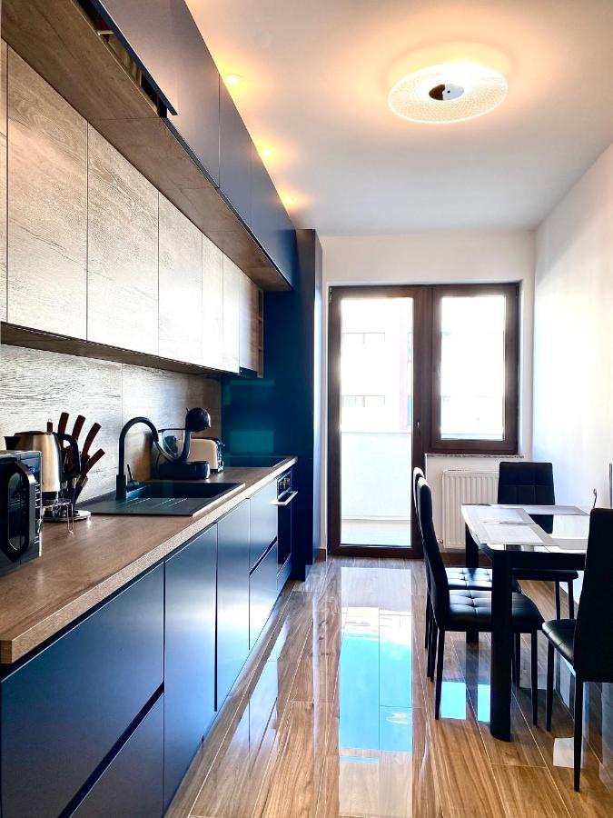 Coquette Apartment Brasov Luaran gambar